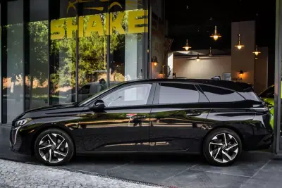 Peugeot 308 SW 2023 - 23790 EUR, 59725 km - AUTO.MOTO.pt - 59725km - foto 5 de 45