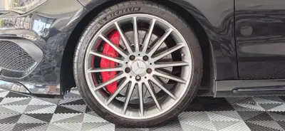 Mercedes-Benz CLA 45 AMG 2014 - 29990 EUR, 169000 km - AUTO.MOTO.pt - 169000km - foto 13 de 43
