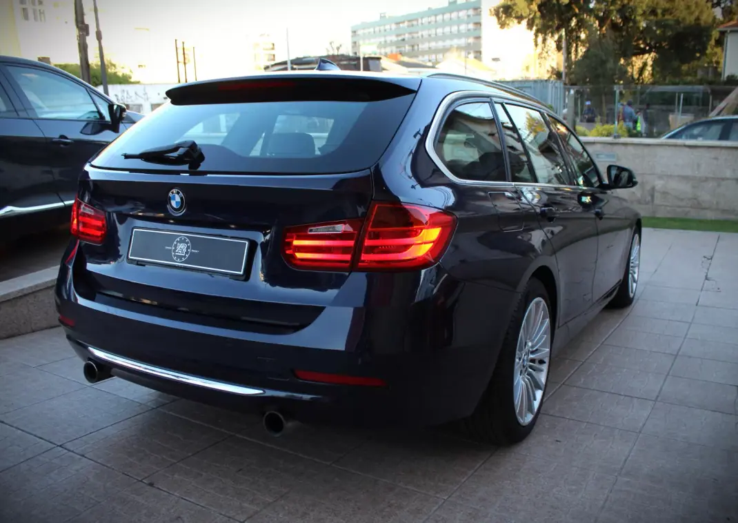 BMW 335 2013 - 21990 EUR, 195000 km - 195000km - foto 8 de 46