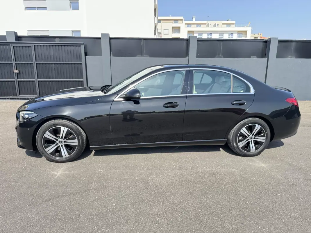 Mercedes-Benz C 220 2022 - 43500 EUR, 71400 km - 71400km - foto 3 de 36