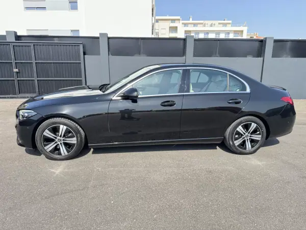 Mercedes-Benz C 220 D Avantgarde 2022 Híbrido (Diesel)