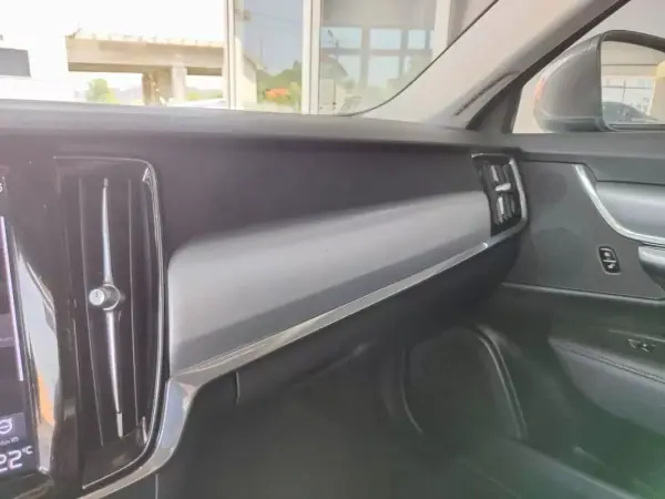 Volvo V90 2018 - 20990 EUR, 188000 km - AUTO.MOTO.pt - 188000km - foto 35 de 35
