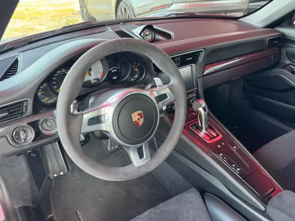 Porsche 911 2014 - 175000 EUR, 18000 km - AUTO.MOTO.pt - 18000km - foto 14 de 22