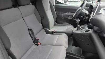 Citroën Berlingo 2022 - 14450 EUR, 77000 km - AUTO.MOTO.pt - 77000km - foto 21 de 24