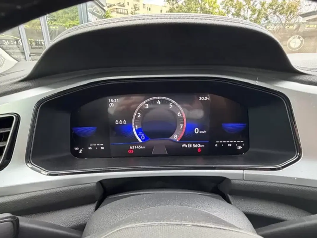 Volkswagen 1.2 TDi Confortline 2023 - 23900 EUR, 63150 km - AUTO.MOTO.pt - 63150km - foto 2 de 12