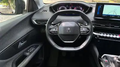 Peugeot 3008 2021 - 20499 EUR, 98021 km - AUTO.MOTO.pt - 98021km - foto 11 de 24
