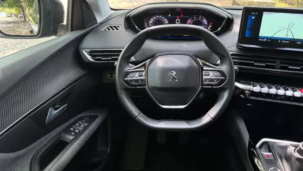 Peugeot 3008 2021 - 20499 EUR, 98021 km - AUTO.MOTO.pt - 98021km - foto 11 de 24
