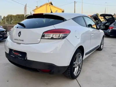Renault Mégane Coupe 2012 - 7999 EUR, 199000 km - 199000km - foto 11 de 18