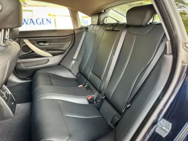 BMW 418 Gran Coupé 2018 - 18990 EUR, 197000 km - AUTO.MOTO.pt - 197000km - foto 8 de 12