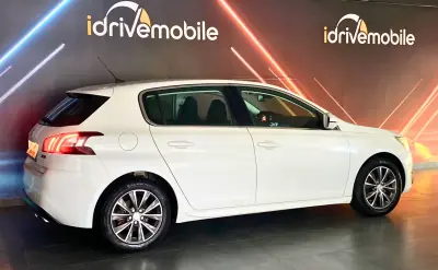 Peugeot 308 2014 - 8990 EUR, 180724 km - AUTO.MOTO.pt - 180724km - foto 5 de 34