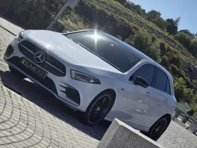 Mercedes-Benz A 250 2021 - 27499 EUR, 85000 km - AUTO.MOTO.pt - 85000km - foto 39 de 41