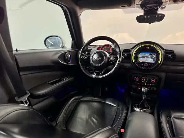 MINI Clubman 2017 - 13750 EUR, 98000 km - AUTO.MOTO.pt - 98000km - foto 27 de 60