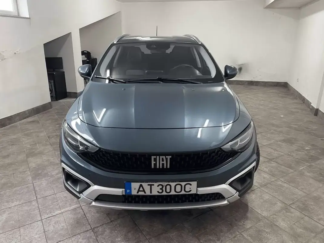Fiat Tipo 2022 - 15000 EUR, 93076 km - AUTO.MOTO.pt - 93076km - foto 8 de 13