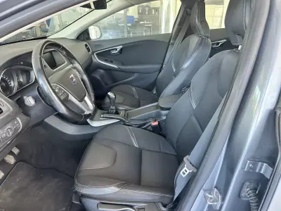 Volvo V40 2014 - 9840 EUR, 209700 km - 209700km - foto 9 de 23
