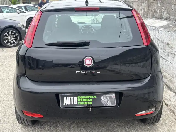Fiat Punto Evo 2015 - 4500 EUR, 135000 km - AUTO.MOTO.pt - 135000km - foto 7 de 17