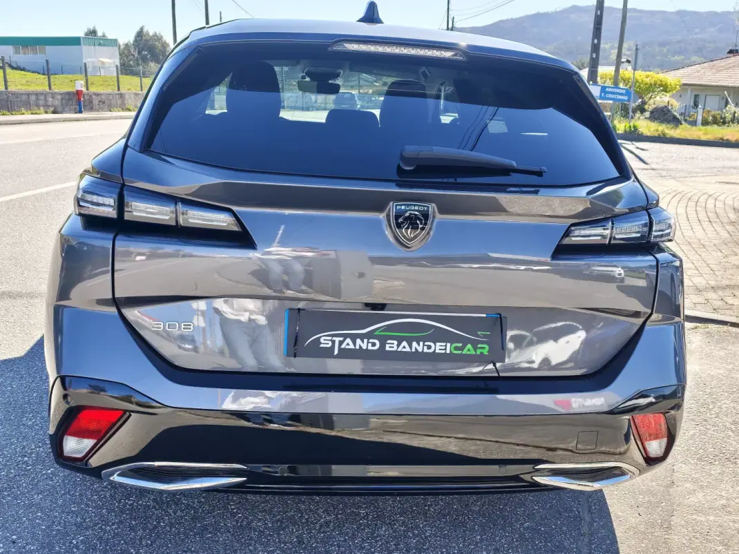 Peugeot 308 2022 - 19500 EUR, 130000 km - AUTO.MOTO.pt - 130000km - foto 13 de 37