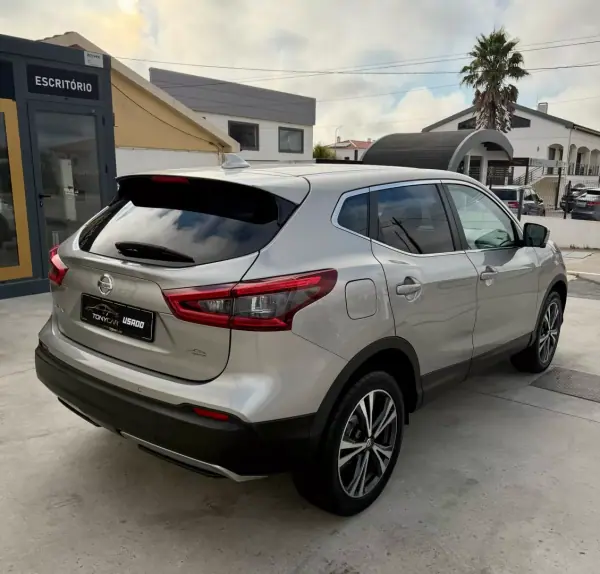 Nissan Qashqai 2018 - 18990 EUR, 111000 km - AUTO.MOTO.pt - 111000km - foto 15 de 39