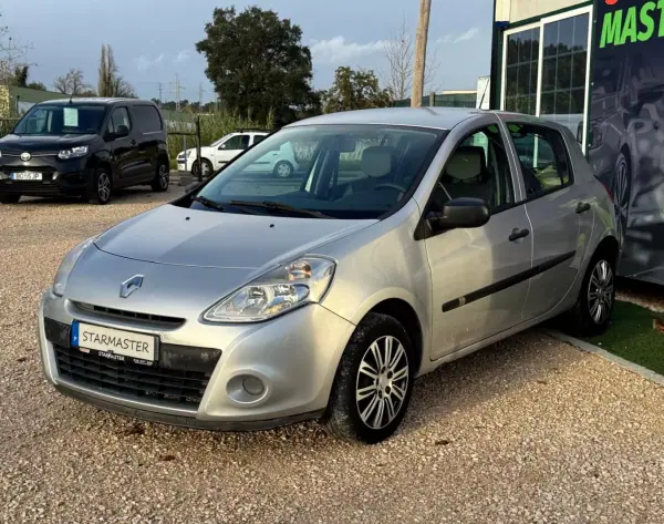 Renault Clio 2009 - 4280 EUR, 290626 km - AUTO.MOTO.pt - 290626km - foto 3 de 16