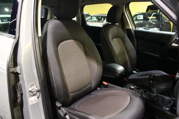MINI Countryman 2018 - 17900 EUR, 70000 km - AUTO.MOTO.pt - 70000km - foto 13 de 28