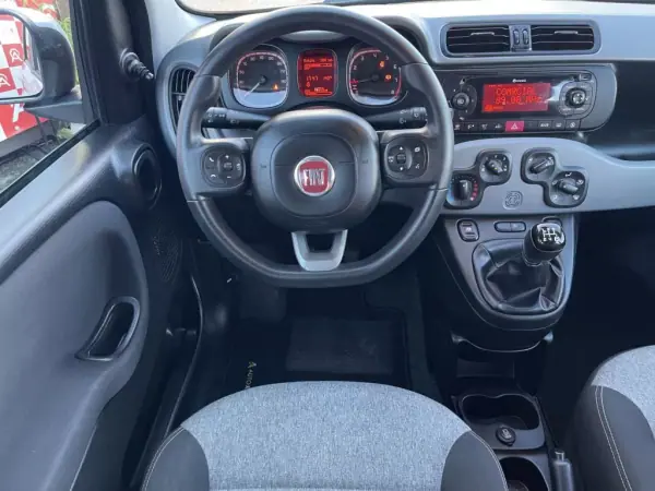 Fiat Panda 2021 - 11490 EUR, 65600 km - AUTO.MOTO.pt - 65600km - foto 8 de 15