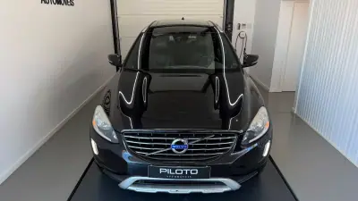 Volvo XC 60 2014 — foto 3 de 28