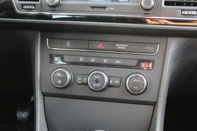 SEAT Leon 2013 - 10250 EUR, 184867 km - AUTO.MOTO.pt - 184867km - foto 11 de 16