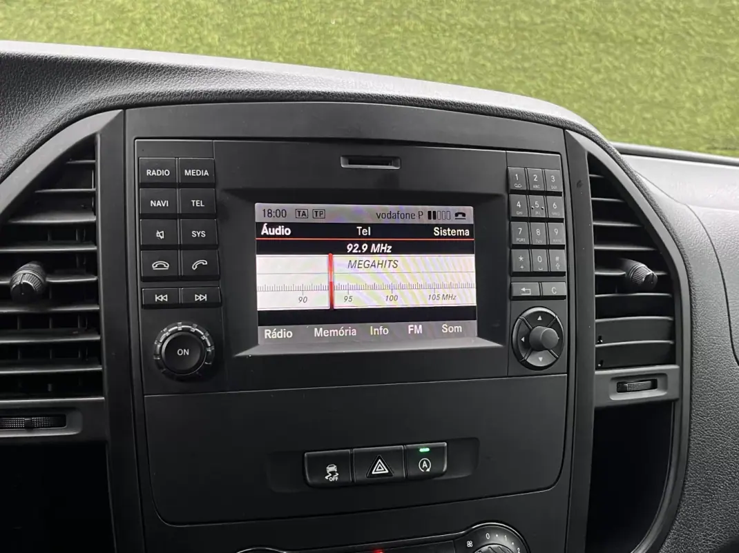 Mercedes-Benz Vito 114 CDi 3 lugares 2019 - 23900 EUR, 69000 km - AUTO.MOTO.pt - 69000km - foto 10 de 14