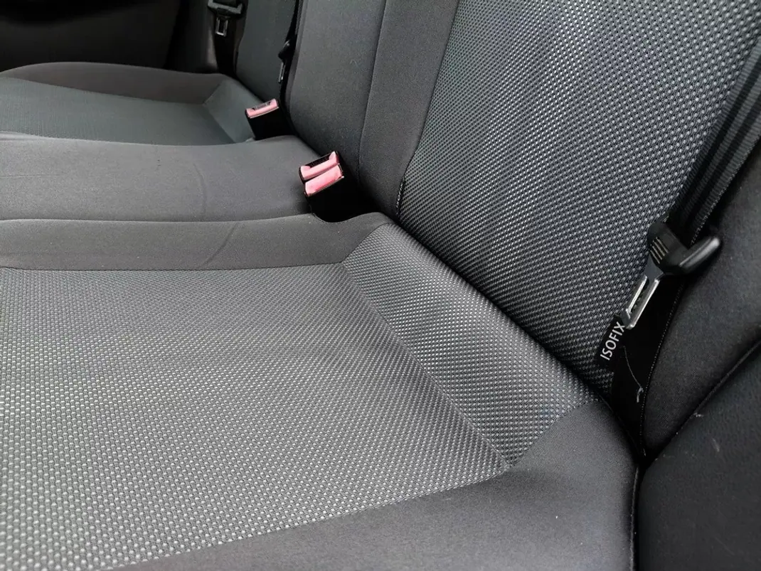 Volkswagen Polo 2009 - 6600 EUR, 174602 km - AUTO.MOTO.pt - 174602km - foto 23 de 24