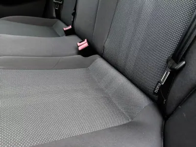 Volkswagen Polo 2009 - 6600 EUR, 174602 km - AUTO.MOTO.pt - 174602km - foto 23 de 24