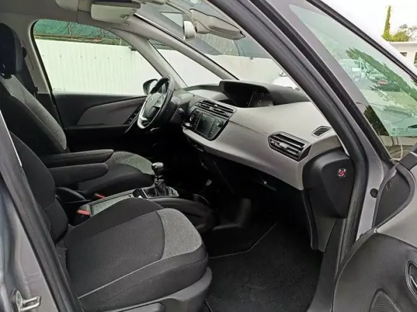 Citroën C4 Spacetourer 2019 - 19900 EUR, 90359 km - AUTO.MOTO.pt - 90359km - foto 2 de 27