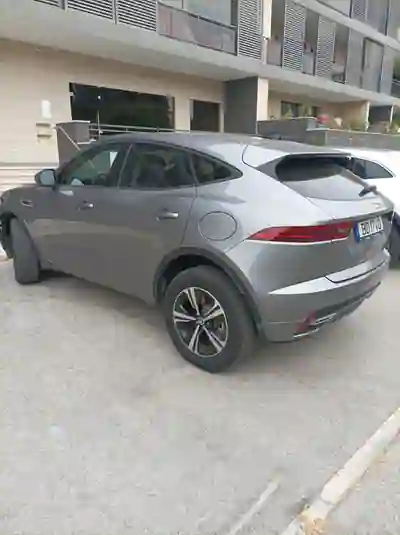 Jaguar E-Pace 2023 - 35900 EUR, 59000 km - 59000km - foto 6 de 12