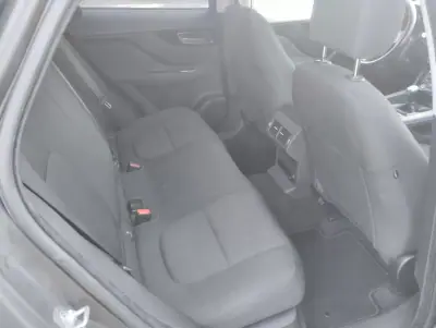 Jaguar F-Pace 2017 - 24900 EUR, 180000 km - AUTO.MOTO.pt - 180000km - foto 13 de 30