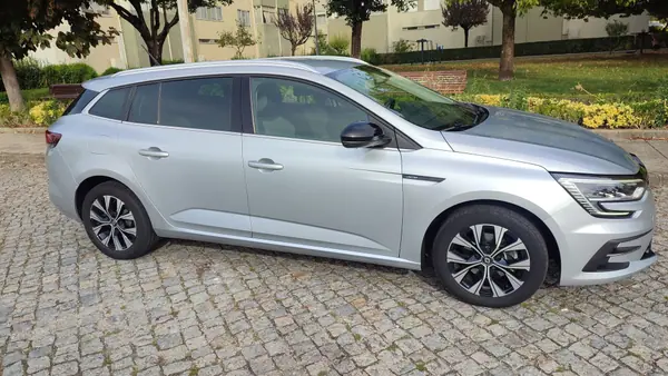 Renault Mégane Grand Coupe 1.5 Blue dCi Limited J17 2022 Diesel