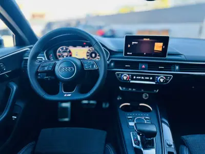 Audi A4 Avant 2017 - 27900 EUR, 164000 km - AUTO.MOTO.pt - 164000km - foto 23 de 70
