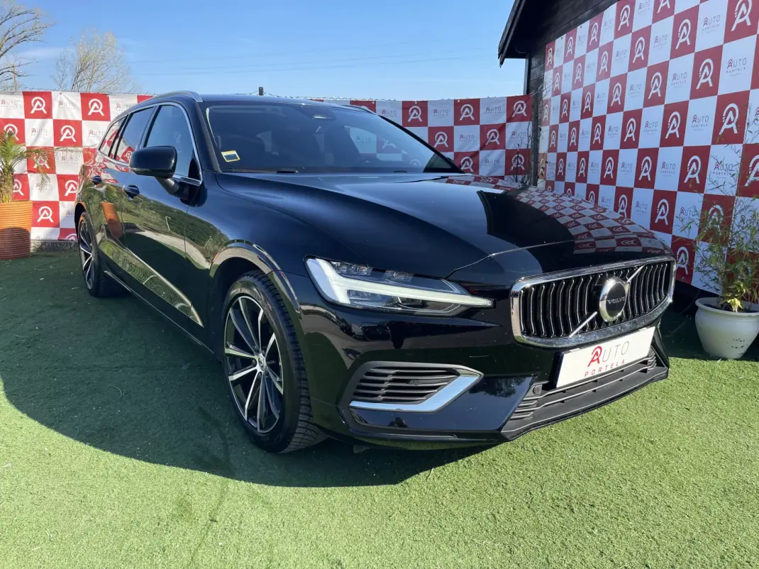 Volvo V60 2022 - 33990 EUR, 85300 km - AUTO.MOTO.pt - 85300km - foto 1 de 27
