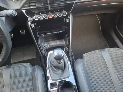 Peugeot 2008 2020 - 16900 EUR, 65308 km - 65308km - foto 33 de 39