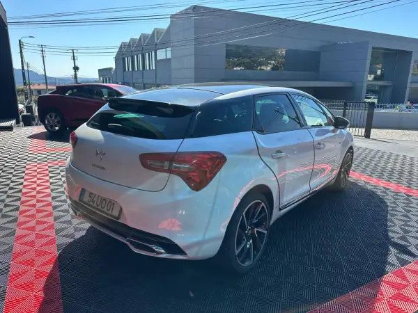 Citroën DS5 2.0 HDi Hybrid4 Sport Chic CMP6 2013 Híbrido (Diesel)