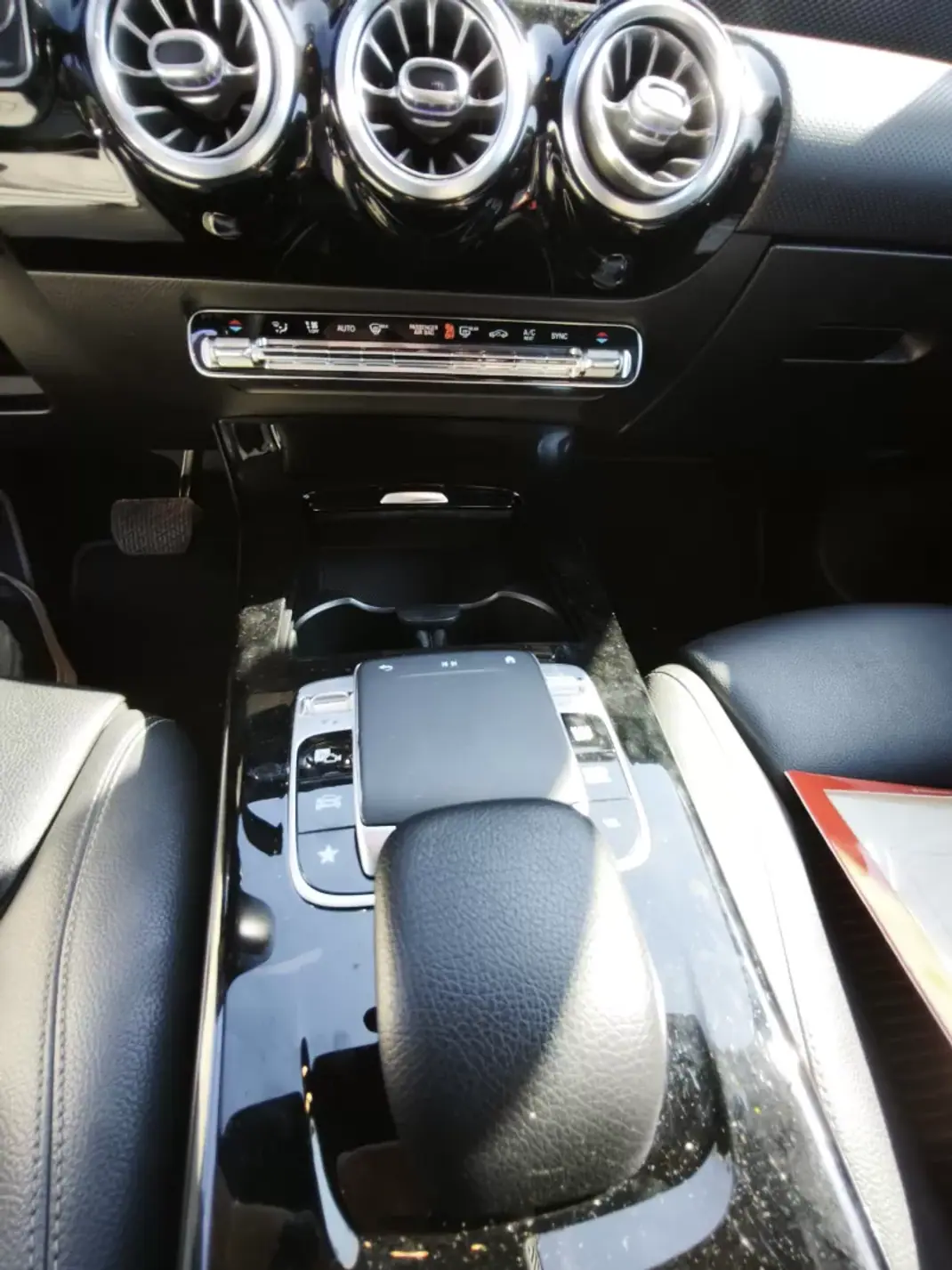 Mercedes-Benz A 180 Limousine 2019 - 21900 EUR, 158320 km - 158320km - foto 4 de 14