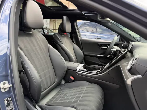 Mercedes-Benz C 300e 2024 - 49990 EUR, 26210 km - AUTO.MOTO.pt - 26210km - foto 9 de 22