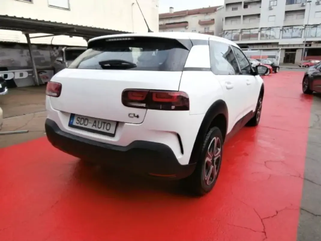 Citroën C4 Cactus 2020 - 11600 EUR, 185708 km - AUTO.MOTO.pt - 185708km - foto 7 de 26