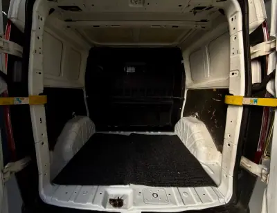 Ford TRANSIT CUSTOM 2.0 L2 H2 2.0 130 CV 2013 - 13999 EUR, 197118 km - AUTO.MOTO.pt - 197118km - foto 10 de 16