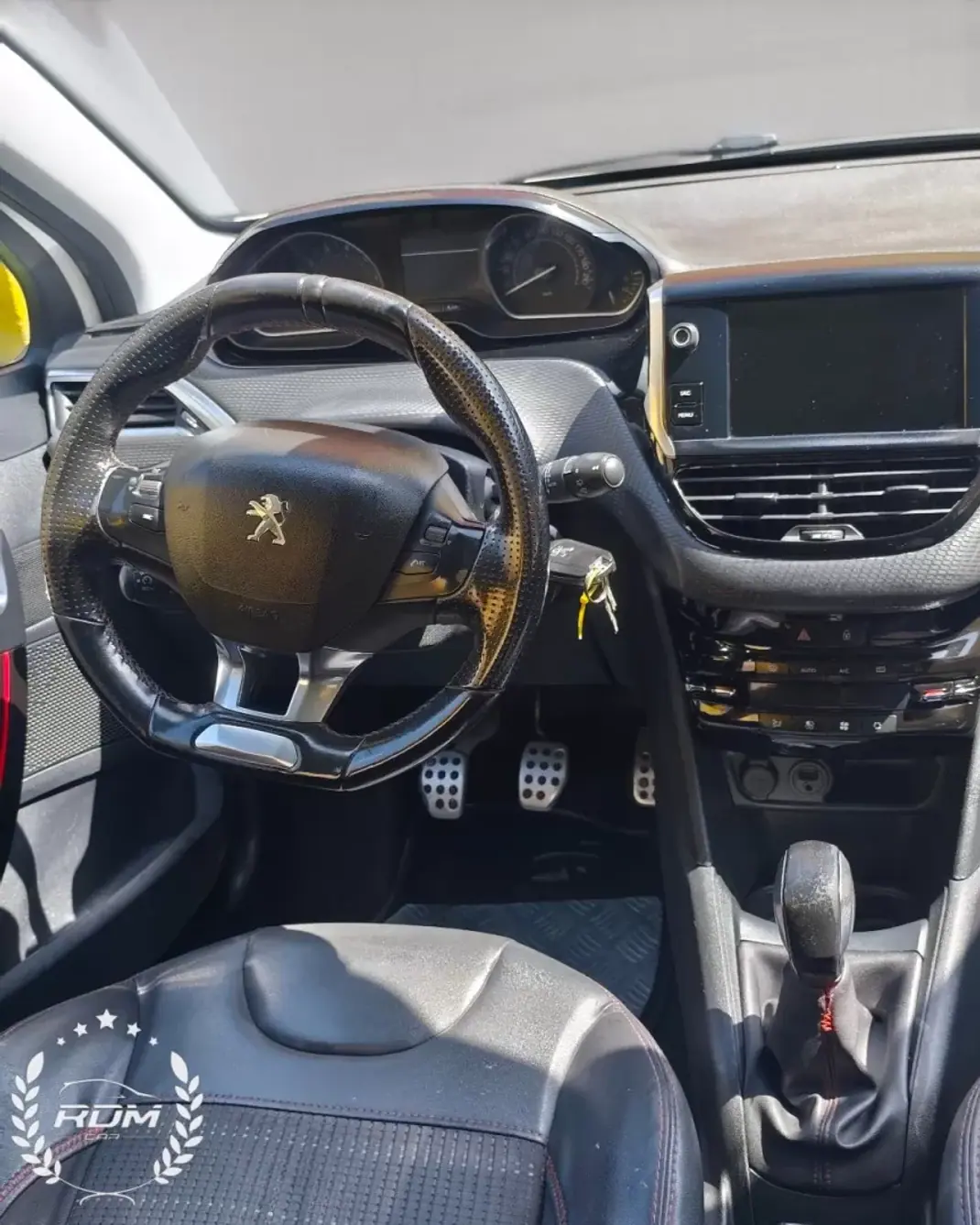Peugeot 208 2018 - 9250 EUR, 113000 km - 113000km - foto 8 de 9