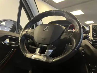 Peugeot 2008 2016 - 9990 EUR, 90000 km - AUTO.MOTO.pt - 90000km - foto 39 de 49