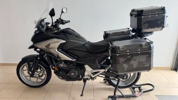 Honda NC750XA 2017 — foto 3 de 12