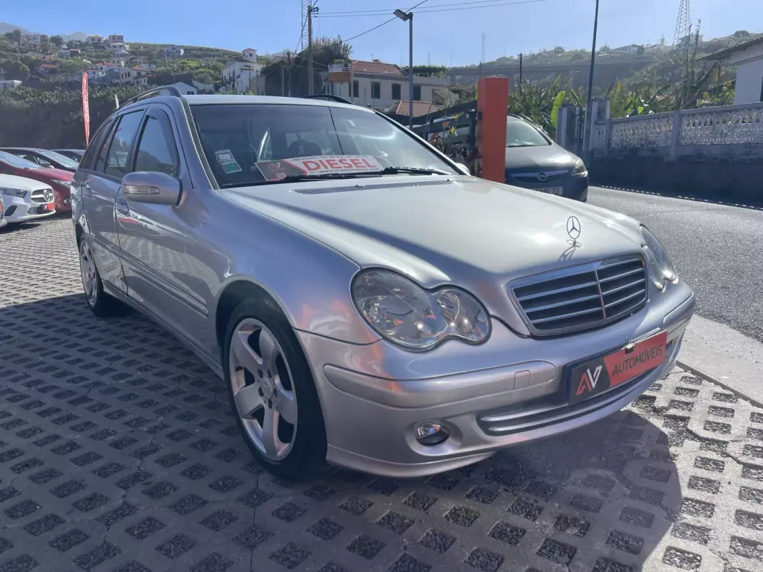 Mercedes-Benz C 220 2004 - 6950 EUR, 331544 km - AUTO.MOTO.pt - 331544km - foto 1 de 12