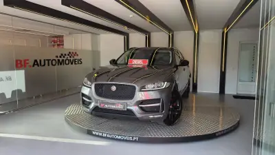 Jaguar F-Pace 2017 - 19500 EUR, 157804 km - 157804km - foto 15 de 74