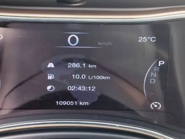 Jeep Grand Cherokee 2016 - 34950 EUR, 135350 km - AUTO.MOTO.pt - 135350km - foto 33 de 60