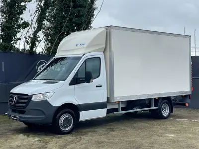 Mercedes-Benz Sprinter 515 CDI Contentor + Plataforma Elevatória 2023 - 49750 EUR, 54000 km - AUTO.MOTO.pt - 54000km - foto 9 de 33