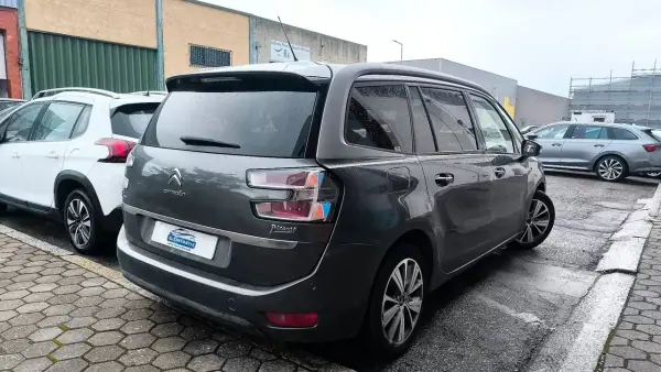Citroën C4 Picasso 2014 - 11200 EUR, 162000 km - AUTO.MOTO.pt - 162000km - foto 12 de 16