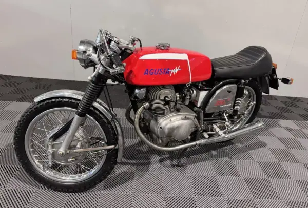MV Agusta 1978 - 12900 EUR, 3500 km - AUTO.MOTO.pt - 3500km - foto 14 de 16